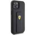 Etui Ferrari Grip Stand Metal Logo na iPhone 15 - czarne