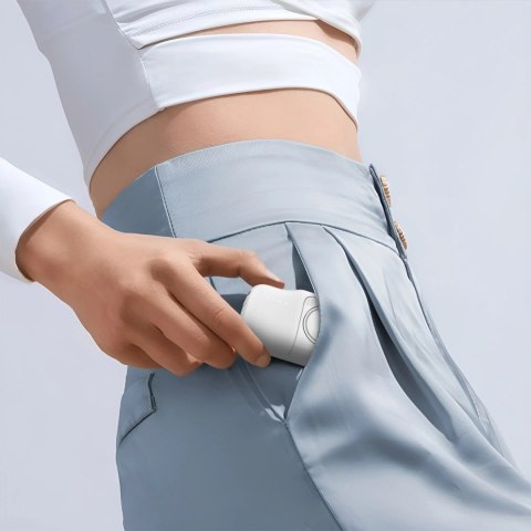 Mini powerbank Wozinsky WF16-YCS 5000mAh 15W USB-C z wbudowanym kablem USB-C i ładowarką do Apple Watch - biały