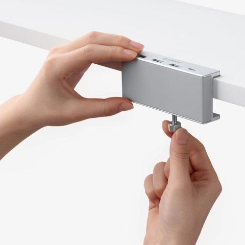 Hub Orico MH4PC montowany na zacisk USB-C / 3x USB-A 3.0 + 1x USB-C 3.0 - srebrny