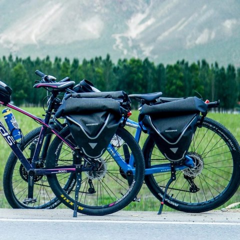 Torba rowerowa Rockbros AS-001-3BG na bagażnik wodoodporna 20 l - czarna