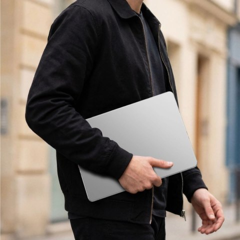 Etui AMAZINGTHING Titan Hardshell na MacBook Air M5 16" - przezroczyste