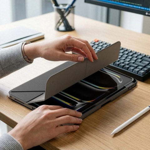 Etui AMAZINGTHING Titan Pro Case do iPada A16 11" z obrotową podstawką 720° i uchwytem na rysik - czarne