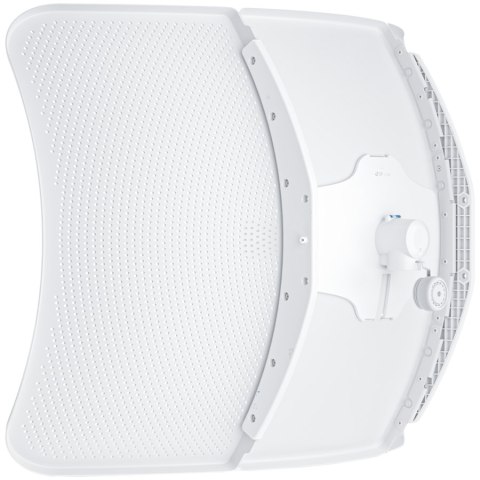 Ubiquiti LTU-XR 5 GHz LTU client that establishes extremely long-distance wireless links with an LTU Rocket serving as its base 