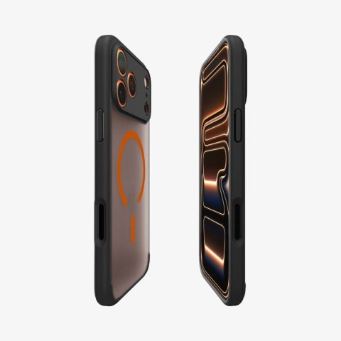 Etui Spigen Ultra Hybrid MagSafe na iPhone 17 Pro Max - czarno-pomarańczowy