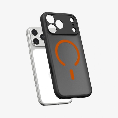 Etui Spigen Ultra Hybrid MagSafe na iPhone 17 Pro - czarno-pomarańczowy