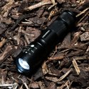 LATARKA TAKTYCZNA LED GRUNDIG MEGALIGHT 80LM ZOOM 5 TRYBÓW 200M ALUMINIOWA